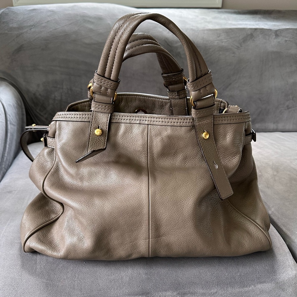 Marc Jacobs Pebbled Taupe Leather Satchel with Gold Accents - Picture 3 of 6